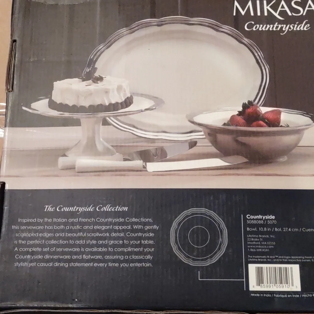 Mikasa countryside serving bowl, nib